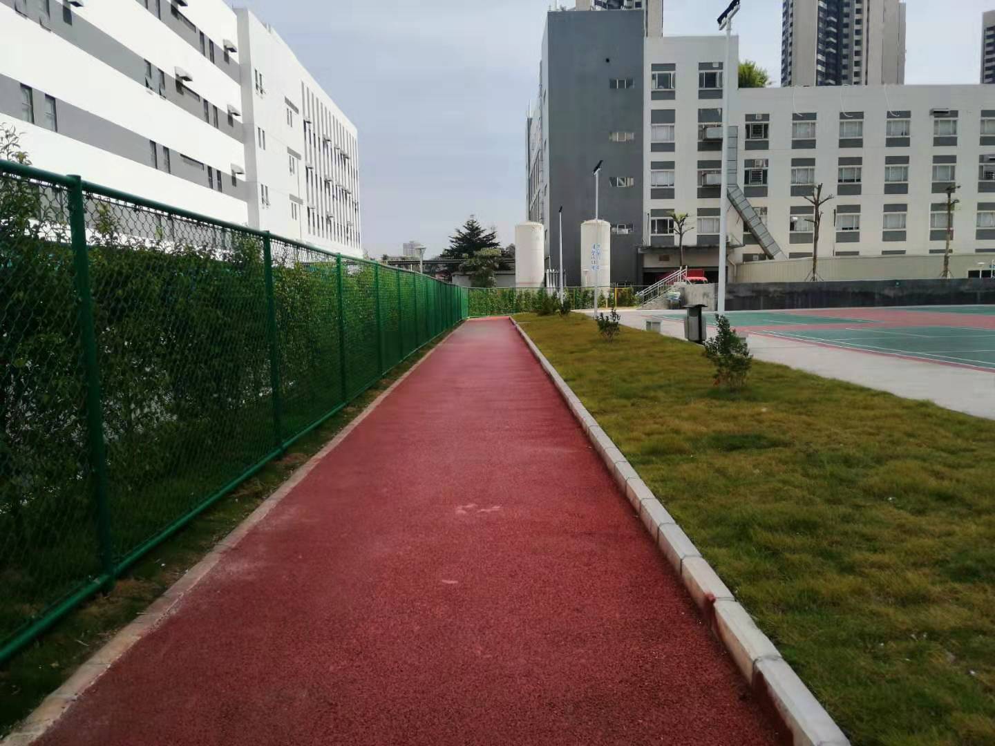 龙旗园林